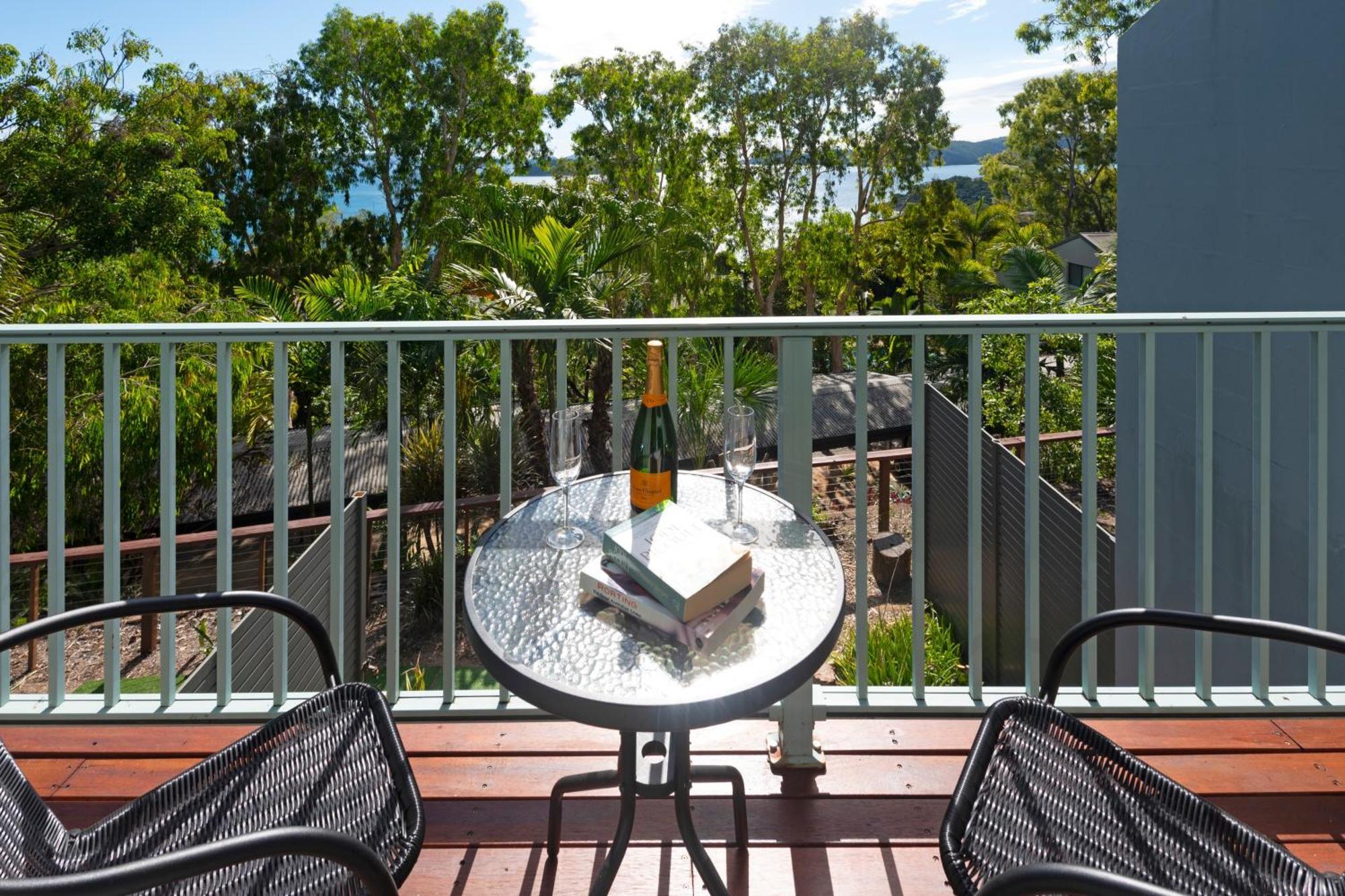 Sunset Waters Apartments Хамилтън Айлънд Екстериор снимка